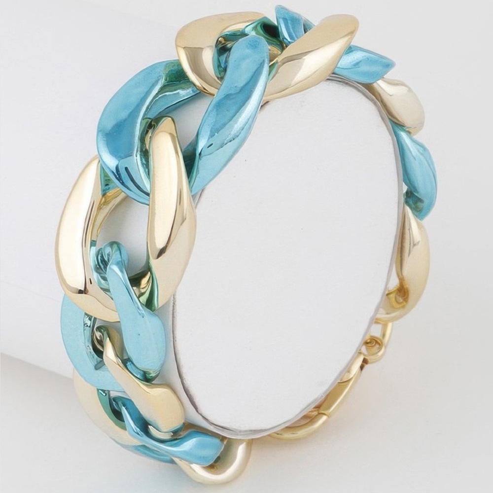 Two Toned Twisted Chain Bracelet - Picture 2 of 4
